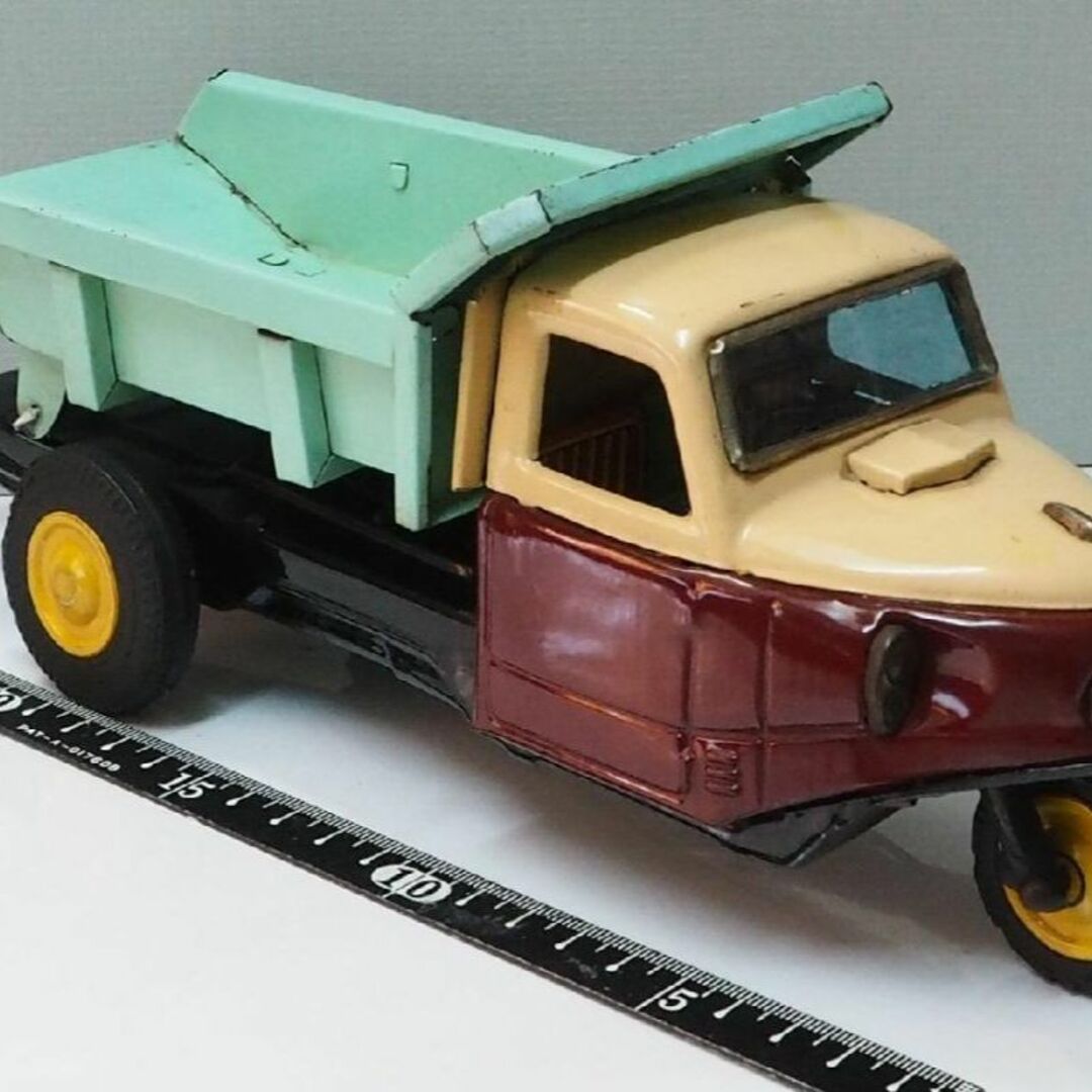 BANDAI(バンダイ)の萬代屋【三菱 三輪ダンプ トラック 】ブリキ自動車TIN TOY CAR【箱無】 エンタメ/ホビーのおもちゃ/ぬいぐるみ(ミニカー)の商品写真