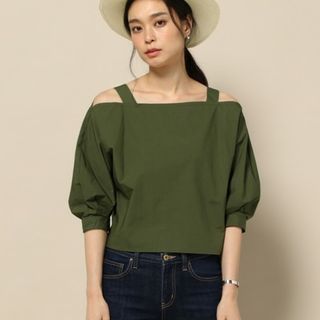 スピックアンドスパン オフショルダー シャツ/ブラウス(レディース