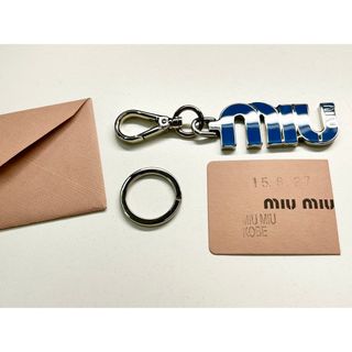 ミュウミュウ(miumiu)の美品✨希少✨miumiu ロゴモチーフ  キーリング・キーホルダー(キーホルダー)