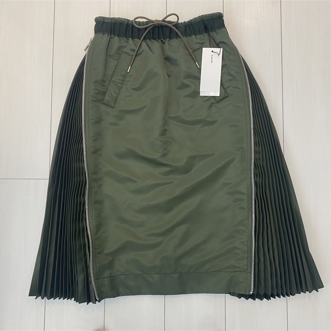 週末限定価格。美品︎タグあり!sacai 定番MA-1 プリーツスカート