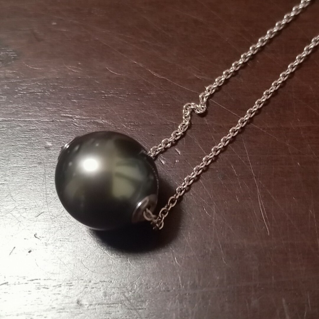 （美品）ミキモト　MIKIMOTO パールネックレス K18 WG × ブラックパール×ダイヤ×グリーンガーネット　8520