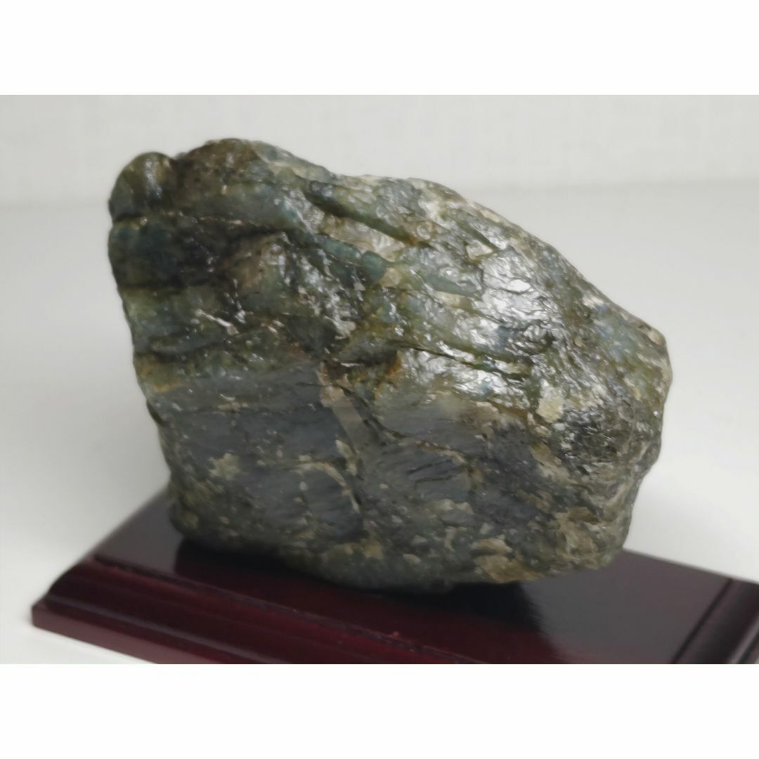 ラブラドライト 691g 鑑賞石 原石 鉱物 自然石 誕生石 水石 置石