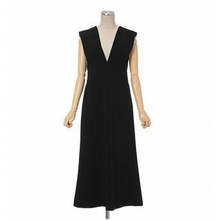 マメ(mame)のMame KurogouchiマメV Neck Sleeveless Dress(ロングワンピース/マキシワンピース)