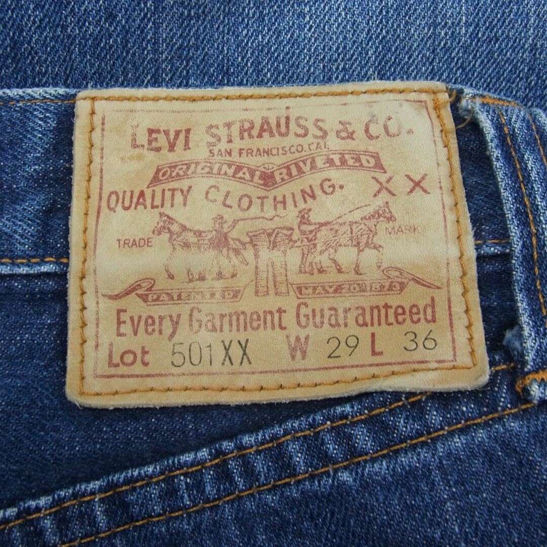 Levi's(リーバイス)のLevi's リーバイス デニムパンツ 47501 0117 Lot501XX 米国製 501XX 復刻 ボタンフライ ストレート デニム パンツ インディゴブルー系【中古】 レディースのパンツ(カジュアルパンツ)の商品写真