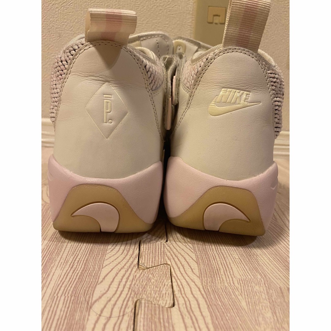 NIKE(ナイキ)のPIGALLE × NIKE AIR SHAKE NDESTRUKT メンズの靴/シューズ(スニーカー)の商品写真