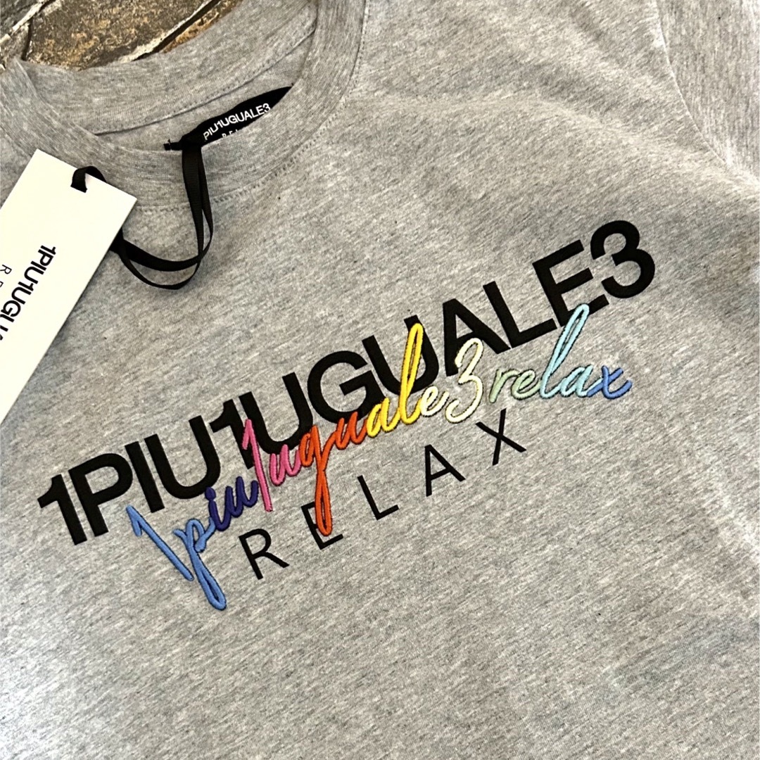 【新品 】1PIU1UGUALE3 RELAX／レインボー刺繍ロゴ Tシャツ M