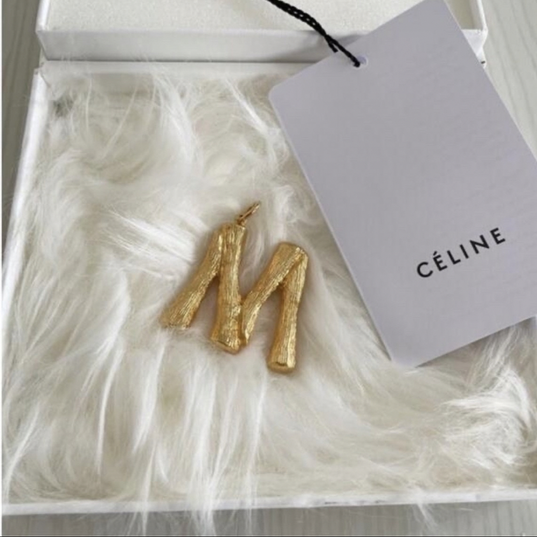 celine(セリーヌ)の本日限定sale CELINE ラージイニシャルアルファベットチャーム レディースのアクセサリー(チャーム)の商品写真