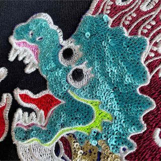 VIVIENNE TAM - VIVIENNE TAM ヴィヴィアンタム ドラゴン刺繍 ニット