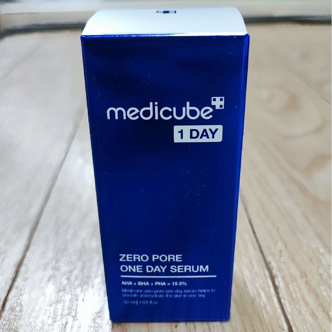 【新品・未使用】medicubeメディキューブ ゼロ毛穴1dayセラム コスメ/美容のスキンケア/基礎化粧品(美容液)の商品写真