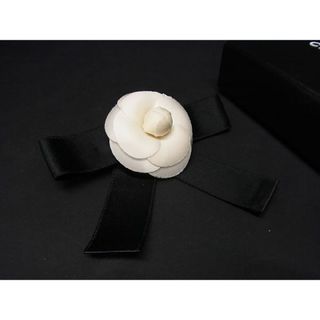 シャネル(CHANEL)の■極美品■ CHANEL シャネル カメリア ココマーク 20A リボン バレッタ ヘアアクセサリー レディース アイボリー系×ブラック系 AN9442(その他)