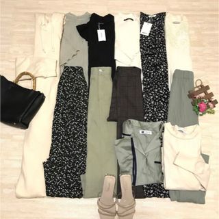 レディース服まとめ売り&服箱♡|フリマアプリ ラクマ