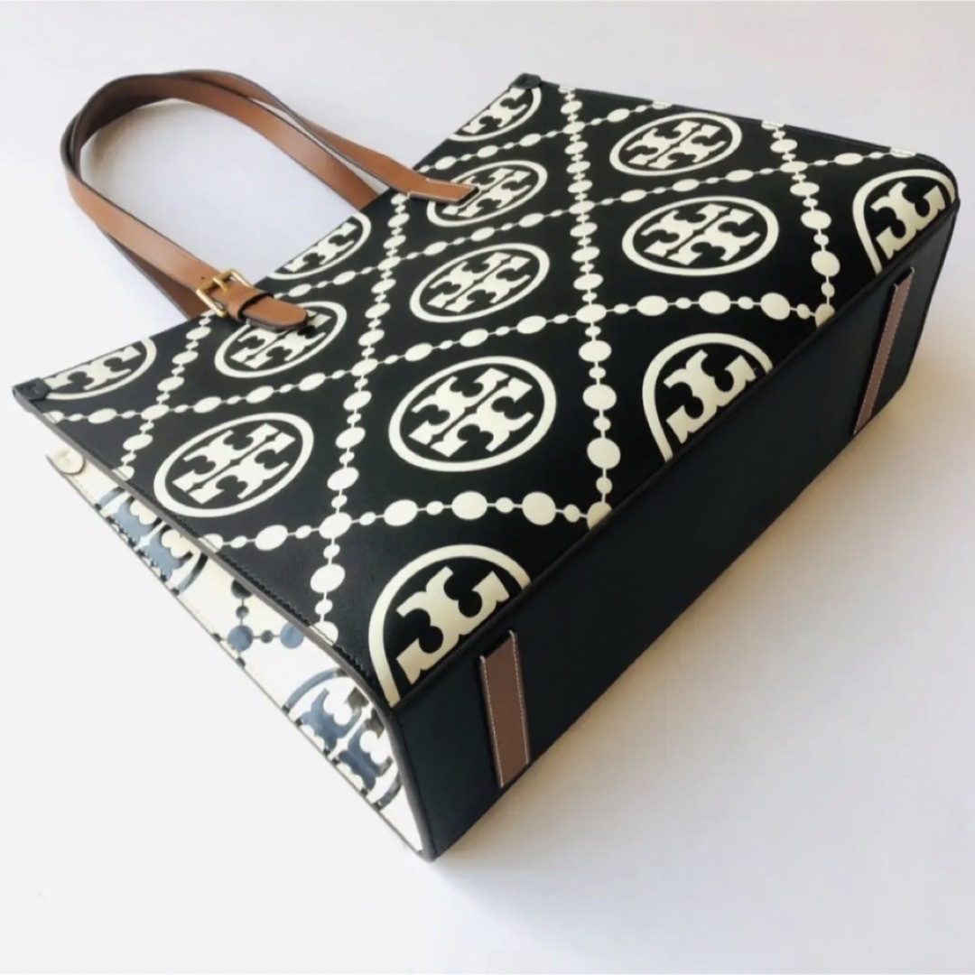 Tory Burch(トリーバーチ)のトリーバーチ　Tモノグラム　コントラスト　エンボス　トートバッグ　新品・未使用 レディースのバッグ(トートバッグ)の商品写真