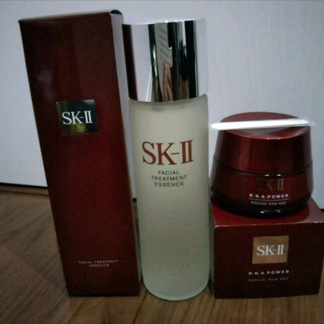 SK-II(エスケーツー)の新品お得セットSK-II　フェイシャルトリートメントエッセンスと乳液 コスメ/美容のスキンケア/基礎化粧品(乳液/ミルク)の商品写真