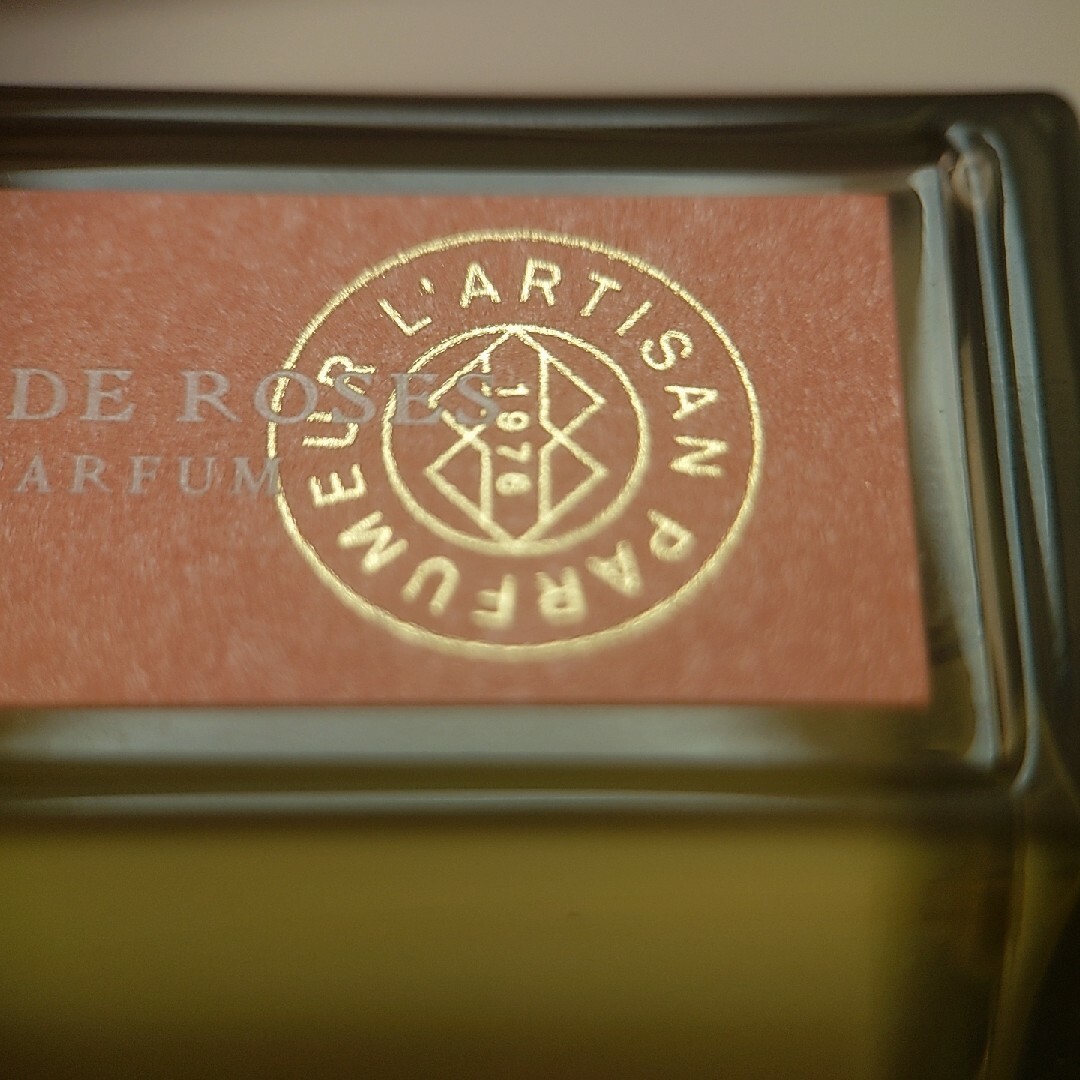 L'Artisan Parfumeur(ラルチザンパフューム)の美品⭐「メモワールドローズ」100ml ラルチザンパフューム コスメ/美容の香水(香水(女性用))の商品写真