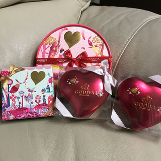 あやや様専用☆GODIVA バレンタイン チョコレート 4個(菓子/デザート)