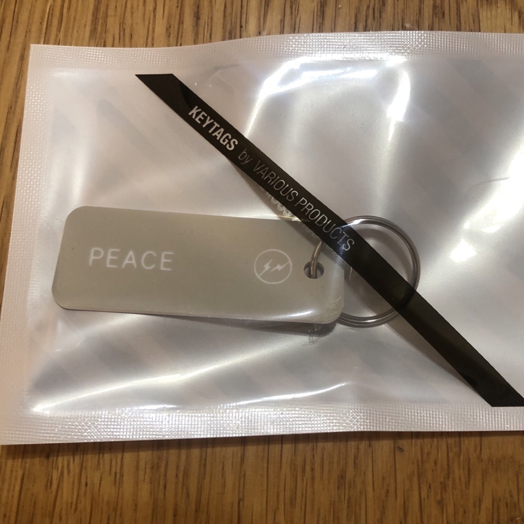 FRAGMENT(フラグメント)のfragment design × Various Keytags PEACE  メンズのファッション小物(キーホルダー)の商品写真