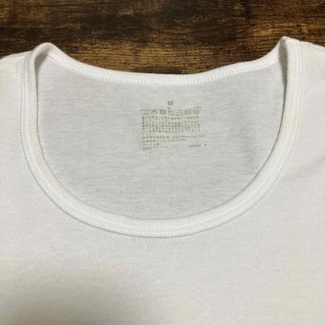 MUJI (無印良品)(ムジルシリョウヒン)の無印良品  tシャツ 白t レディースのトップス(Tシャツ(半袖/袖なし))の商品写真