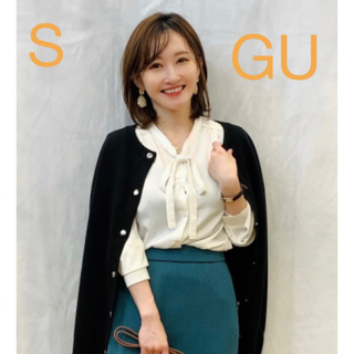 ジーユー(GU)の愛様専用　GU ボウタイブラウス　白  S(シャツ/ブラウス(長袖/七分))