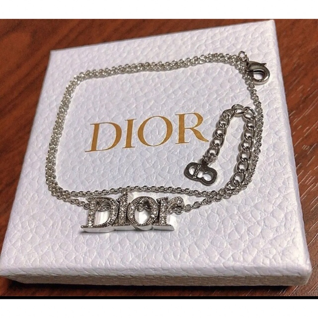 Dior ネックレス シルバー ロゴ キラキラ ストーン シンプル Dior