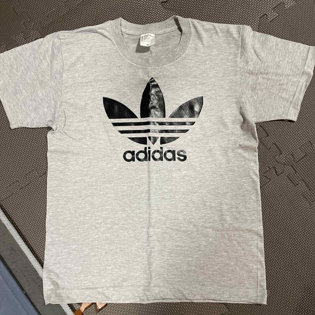 adidas(アディダス)の11日23:59で出品終了　半額以下お得!adidas Tシャツ メンズのトップス(Tシャツ/カットソー(半袖/袖なし))の商品写真