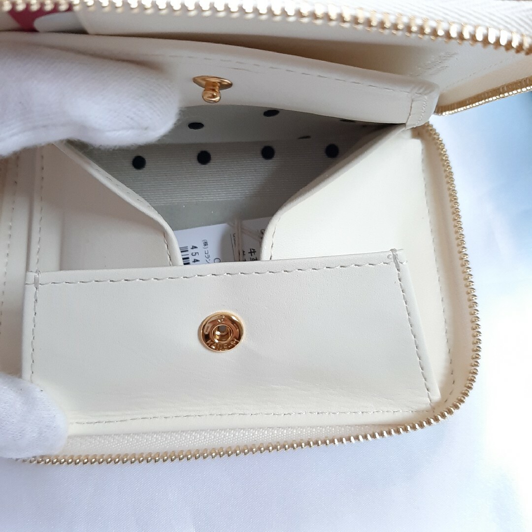 ツモリ チサト 折り 財布 tsumorichisato 新品 スカラップ 白色