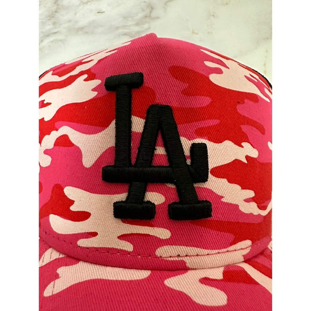 NEW ERA(ニューエラー)のNewera 9forty ロサンゼルスドジャース ピンクカモ メッシュキャップ メンズの帽子(キャップ)の商品写真