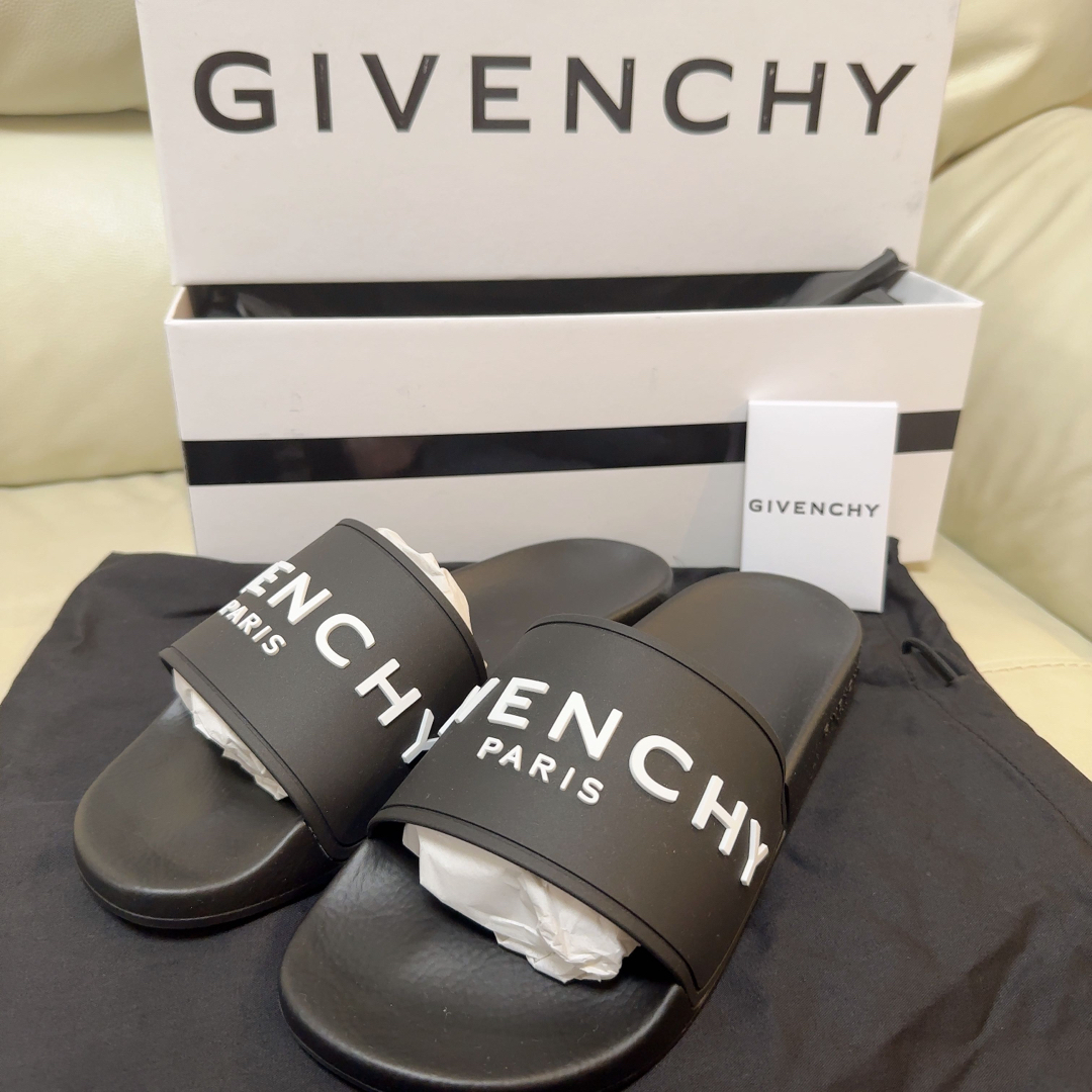 新品未使用 GIVENCHY ロゴ サンダル BH301TH1DB 001