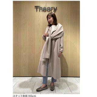 セオリー(theory)の【今週末までの限定価格　新品タグ付き未着用】Theoryウールスカーフ付コート(ロングコート)