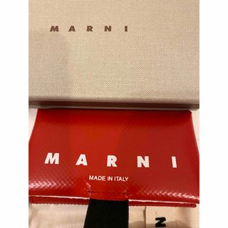 マルニMARNI PVC origami 二つ折り財布　ミニ財布　レッド　赤