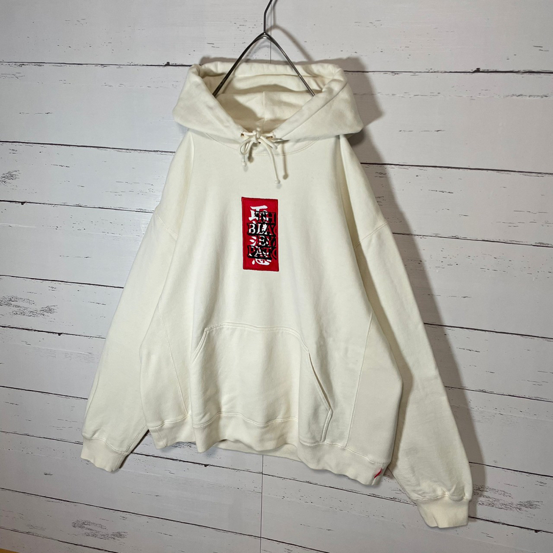LHP限定】ブラックアイパッチセンター刺繍ロゴ入りパーカー 取扱注意