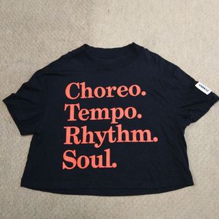 ズンバ(Zumba)のZUMBAブラッククロップドTシャツ(Tシャツ(半袖/袖なし))