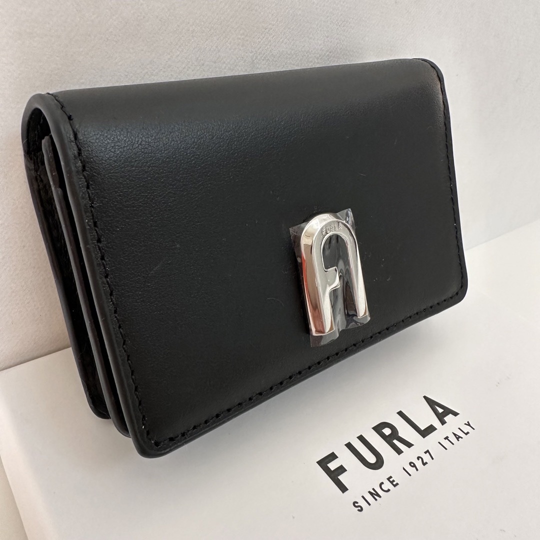 【新品 未使用】FURLA MOON BUSINESS CARD CASE 黒