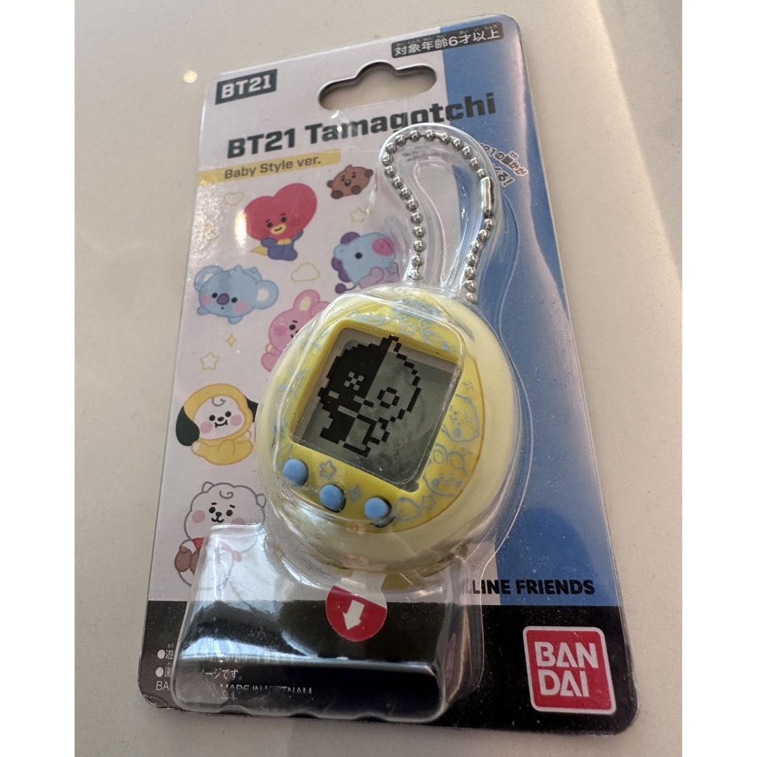 BANDAI(バンダイ)のBT21 たまごっち ベイビースタイル ver. イエロー エンタメ/ホビーのおもちゃ/ぬいぐるみ(キャラクターグッズ)の商品写真