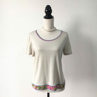 レオナール(LEONARD)の美品　LEONARD レオナール ラメ混　ストレッチ  トップス　カットソー(Tシャツ(半袖/袖なし))