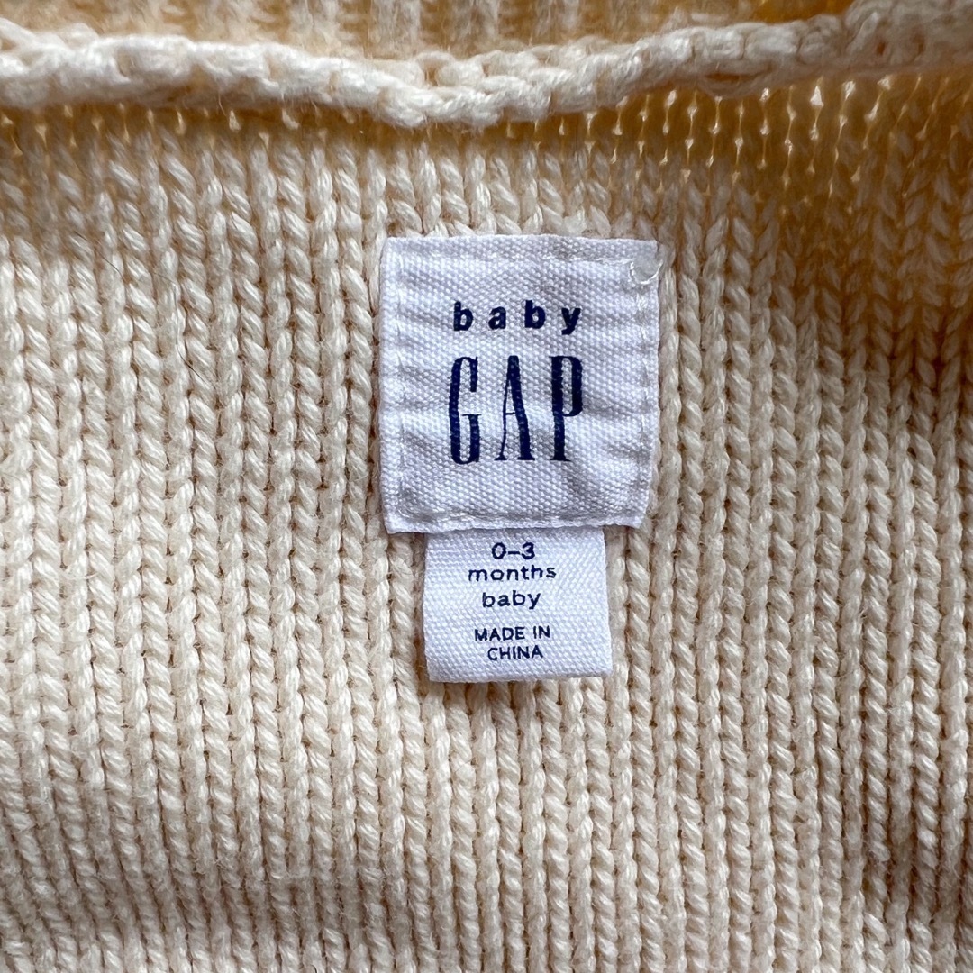 GAP(ギャップ)のGAP ケーブルニット キッズ/ベビー/マタニティのベビー服(~85cm)(ニット/セーター)の商品写真