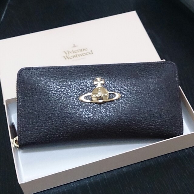 Vivienne Westwood(ヴィヴィアンウエストウッド)の長財布 ヴィヴィアン レディースのファッション小物(財布)の商品写真