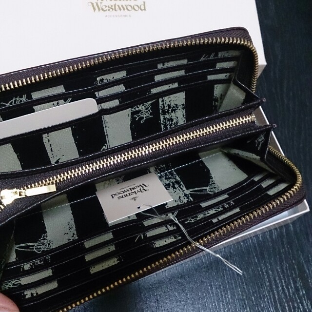 Vivienne Westwood(ヴィヴィアンウエストウッド)の長財布 ヴィヴィアン レディースのファッション小物(財布)の商品写真