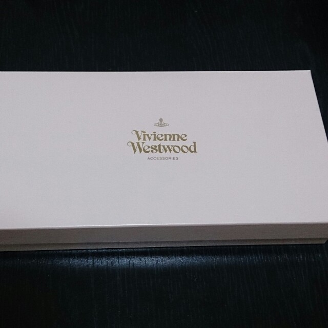 Vivienne Westwood(ヴィヴィアンウエストウッド)の長財布 ヴィヴィアン レディースのファッション小物(財布)の商品写真