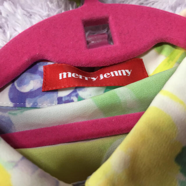 merry jenny(メリージェニー)のさくらんぼ様専用！merry jenny♡フルーツ柄シャツ レディースのトップス(シャツ/ブラウス(長袖/七分))の商品写真