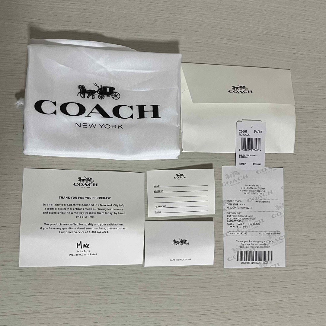 COACH(コーチ)の【新品未使用】コーチ　トートバッグ　ショルダーバッグ　ブラック　バスキア　ヘビ柄 レディースのバッグ(トートバッグ)の商品写真