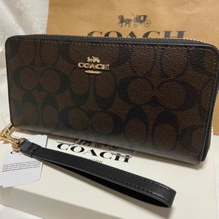 コーチ(COACH)の贈り物にも☆コーチ 人気のダークブラウンシグネチャー 男女 長財布(長財布)