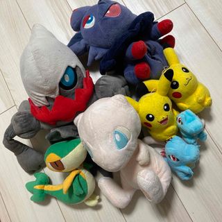 ポケモン(ポケモン)のポケモン　ぬいぐるみ8体(ぬいぐるみ)