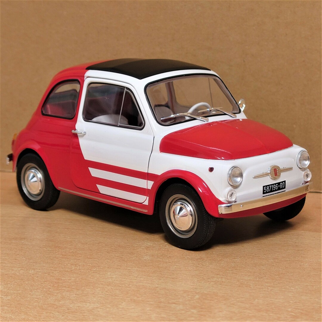 1/18 フィアット500 TURBINA TRIBUTE 1965 赤ツートン