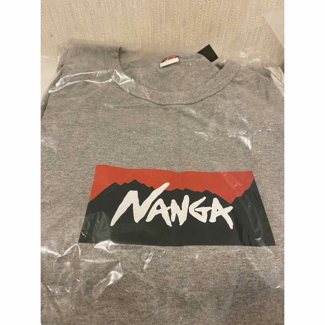 NANGA(ナンガ)のナンガ 竹内俊太郎 NANGA TAKEUCHI SHUNTARO T グレー メンズのトップス(Tシャツ/カットソー(半袖/袖なし))の商品写真