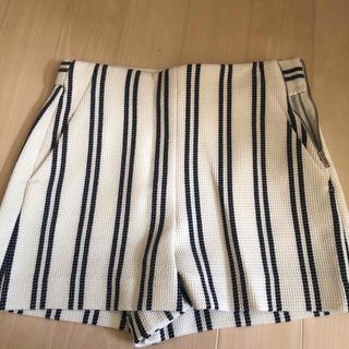 ザラ(ZARA)のショートパンツ　レディース(ショートパンツ)