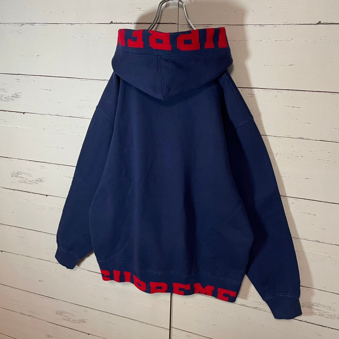 希少デザイン】シュプリーム⭐︎フード&裾ロゴ入りパーカー 入手困難