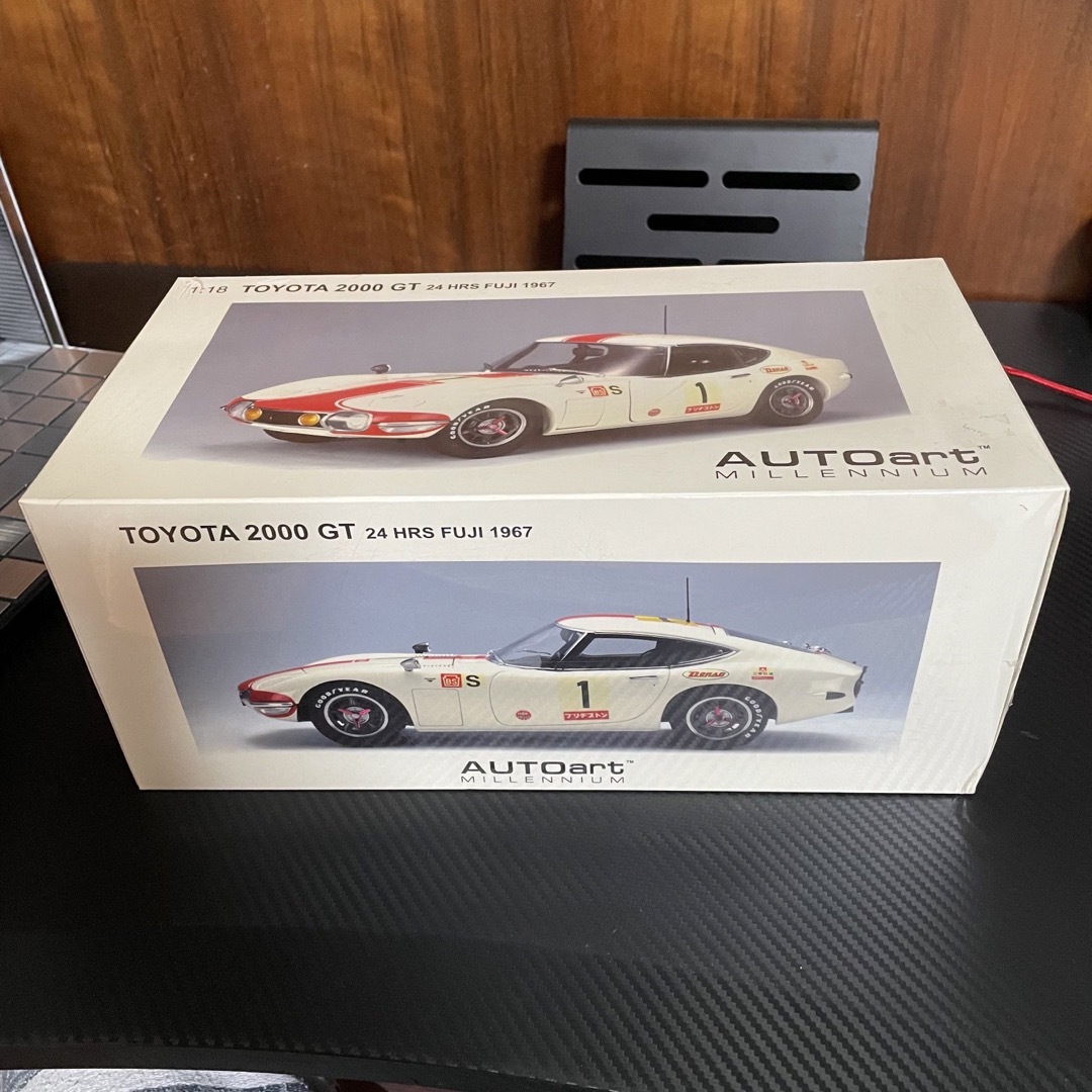 AUTOart - 絶版 新品未開封 オートアート1/18トヨタ2000GT 24HRS 1967