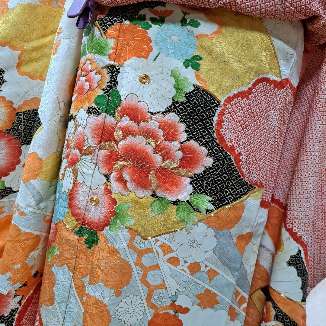 訳あり】正絹 豪華振袖 絞り 金駒刺繍 金彩 - 振袖