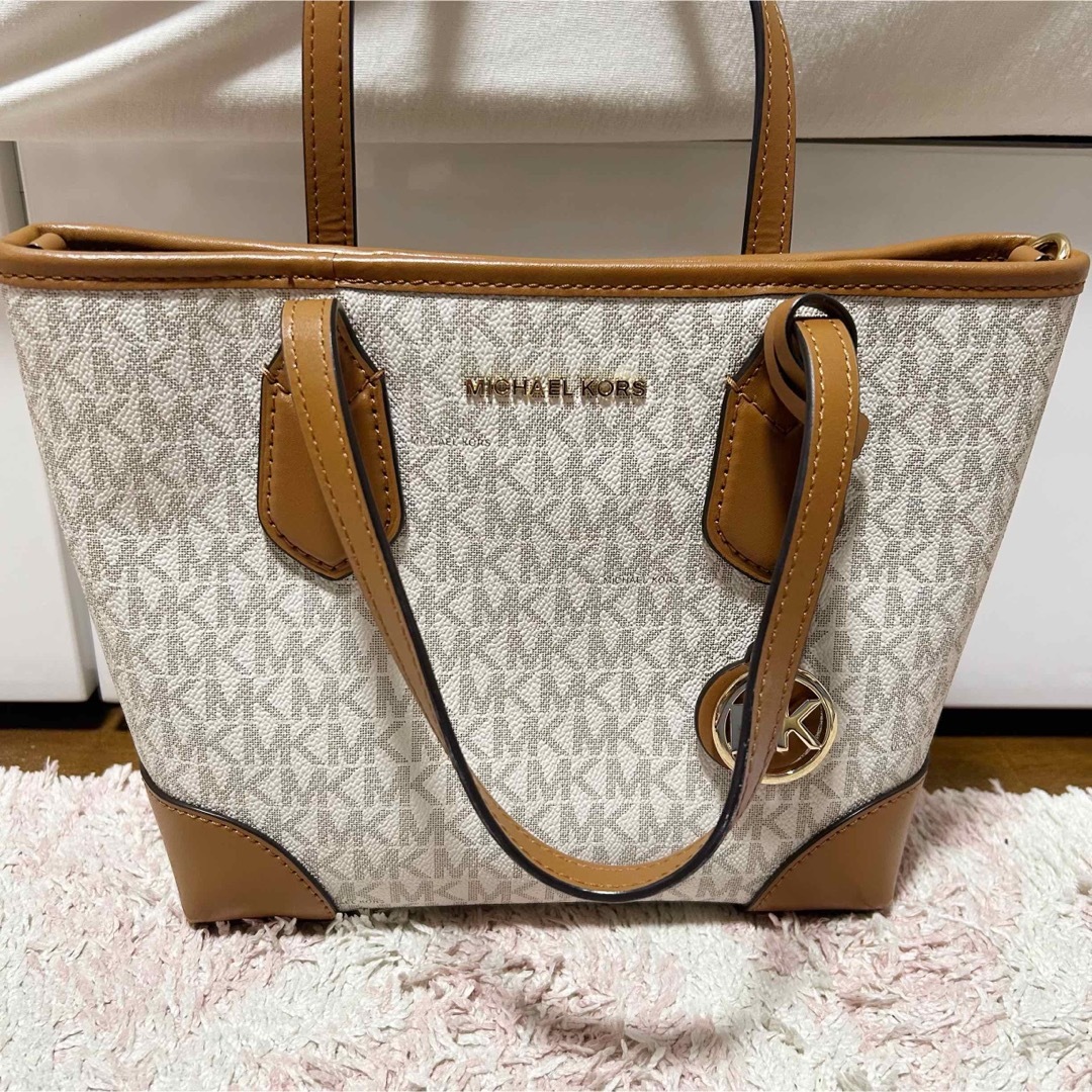 Michael Kors(マイケルコース)のMICHEAL KORS マイケルコース ミニバッグ レディースのバッグ(ハンドバッグ)の商品写真