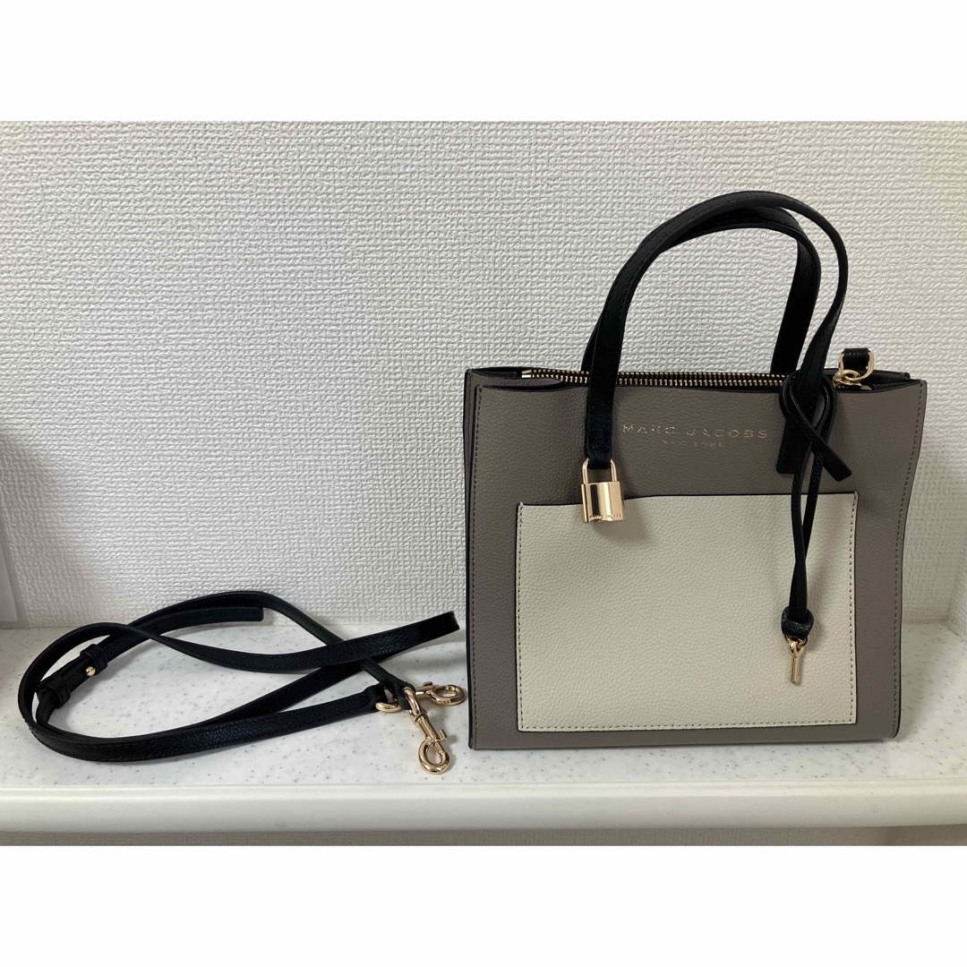 MARC JACOBS (ハンドバッグ)ハンドバッグ